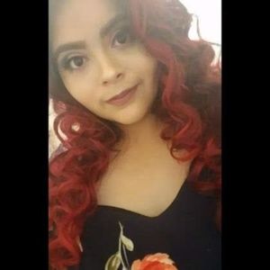 Meet your Posher, Alejandra